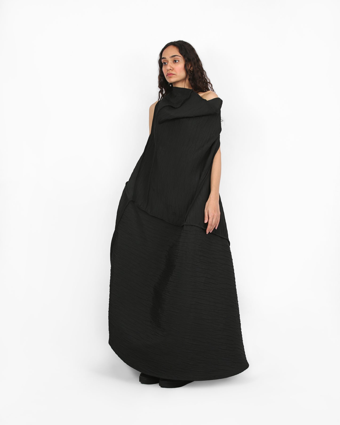 Essence Dress- Black
