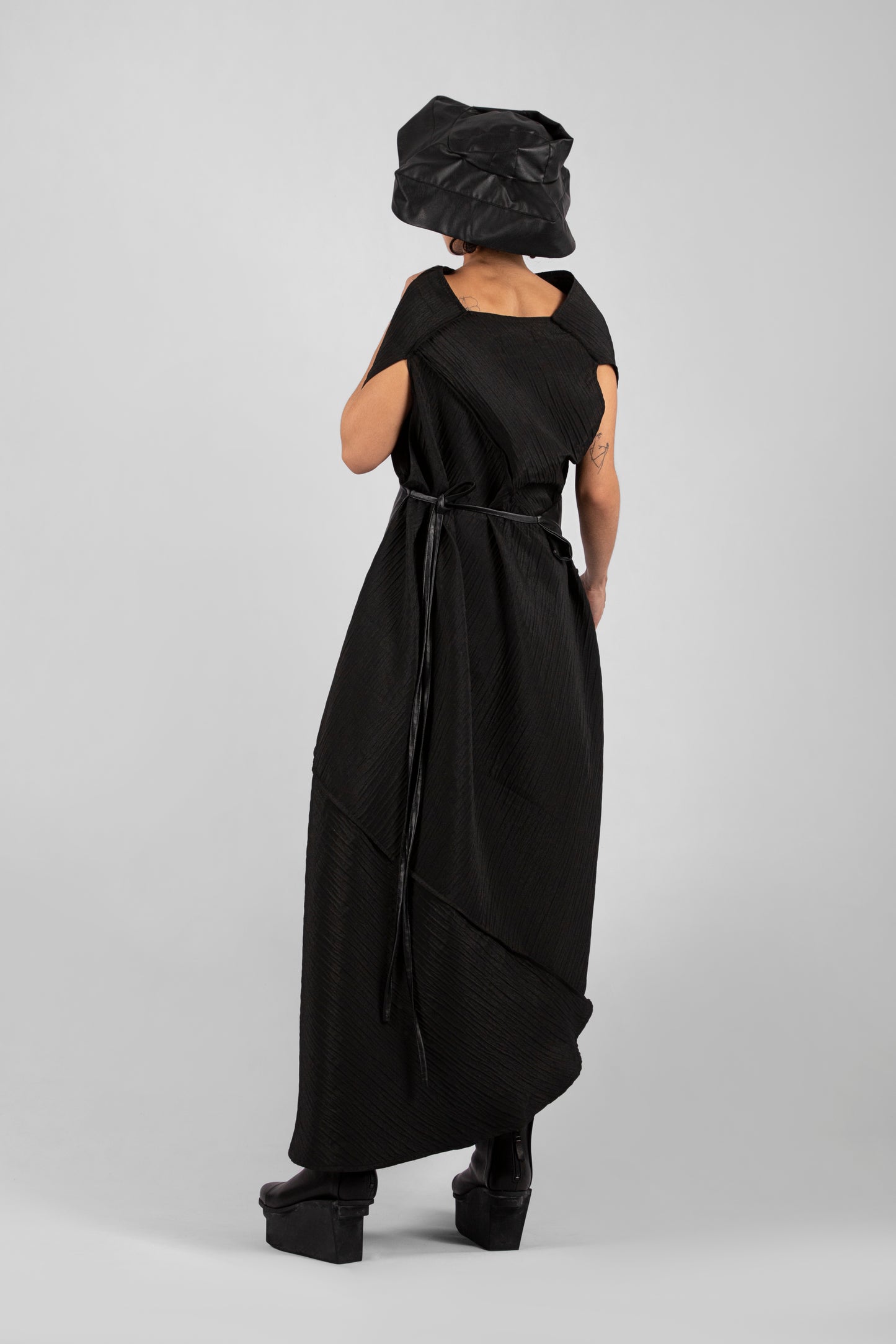 Essence Dress- Black