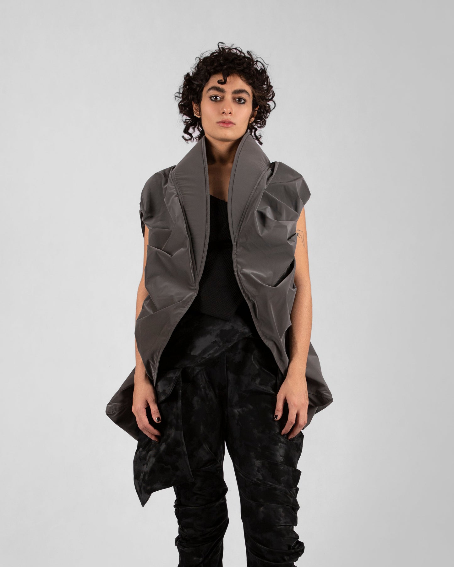 Sculpted Air Vest - Gray