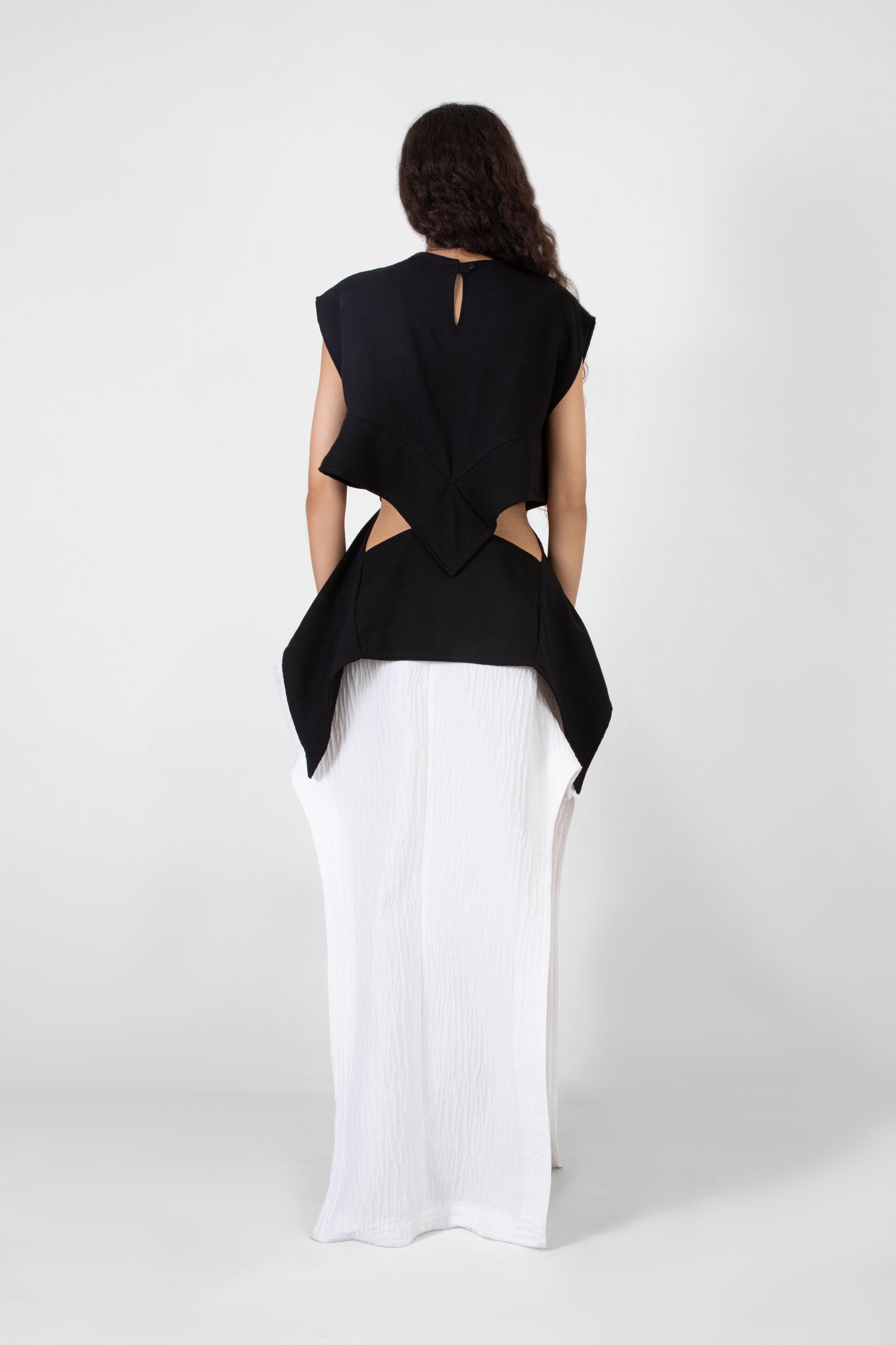 Void & Flow Skirt - White