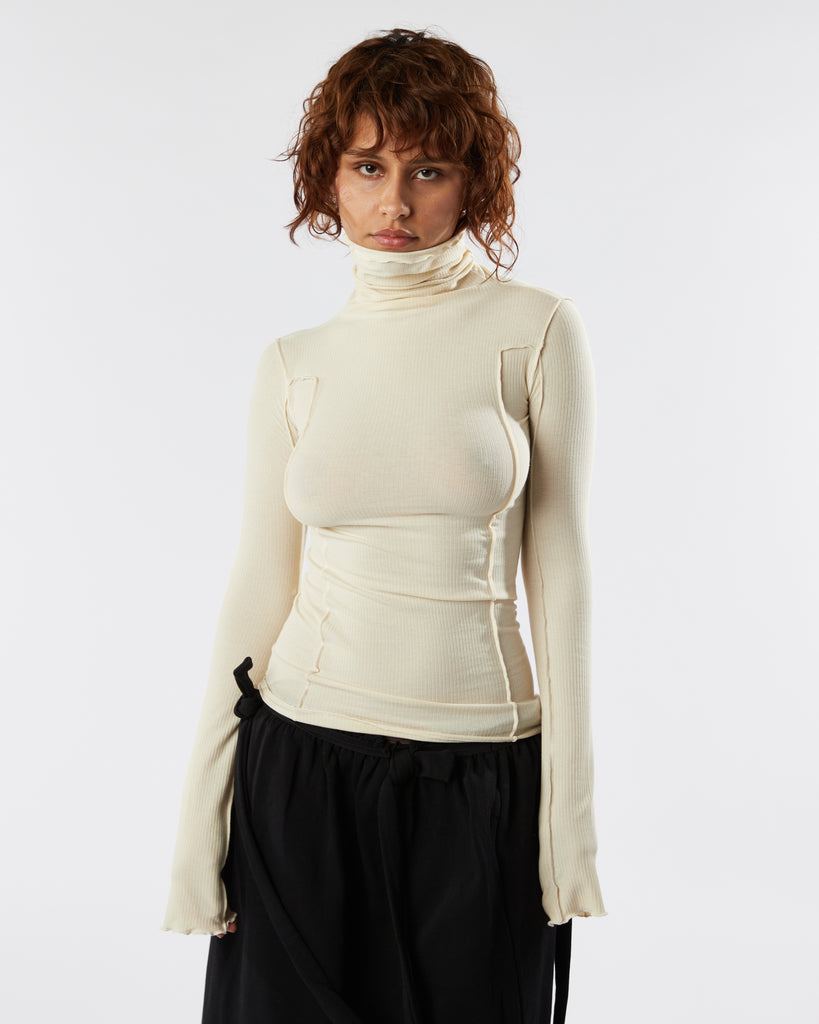 Omato Turtle Neck- Off White