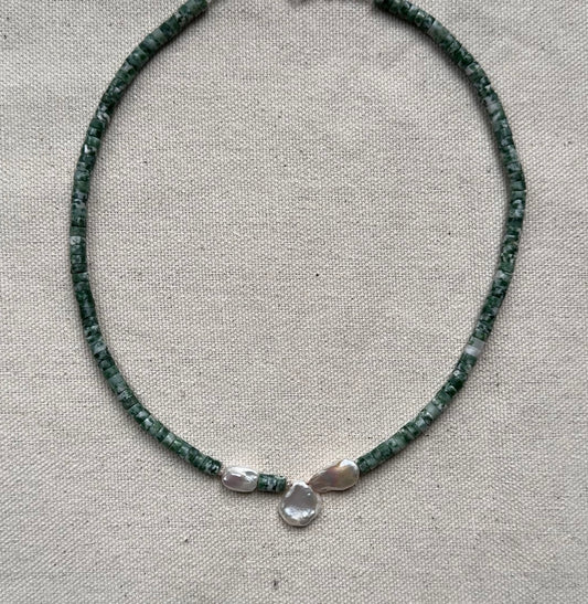 Choker Necklace - Green Pearl