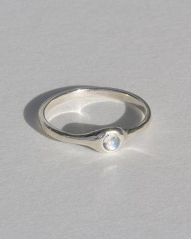 Vero Ring - Moonstone