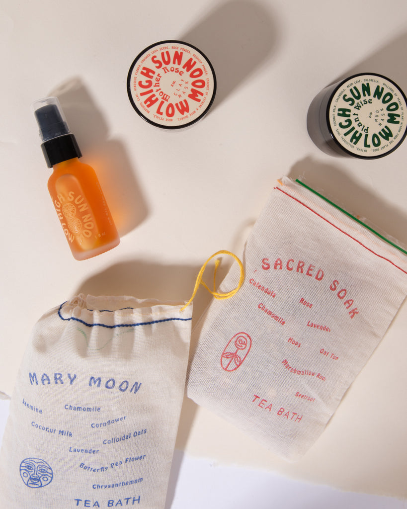 Mary Moon Tea Bath