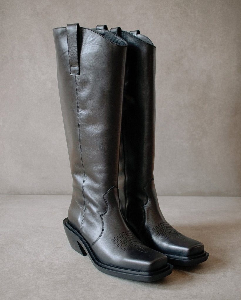 Cattle Leather High Boot - Black